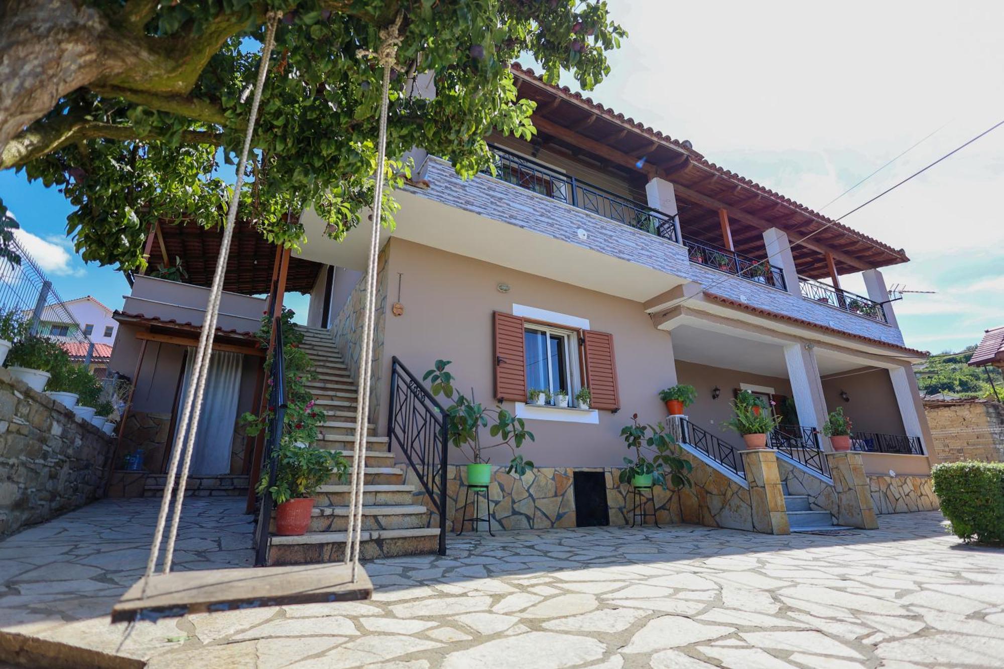 Villa Kevin Berat Exterior foto