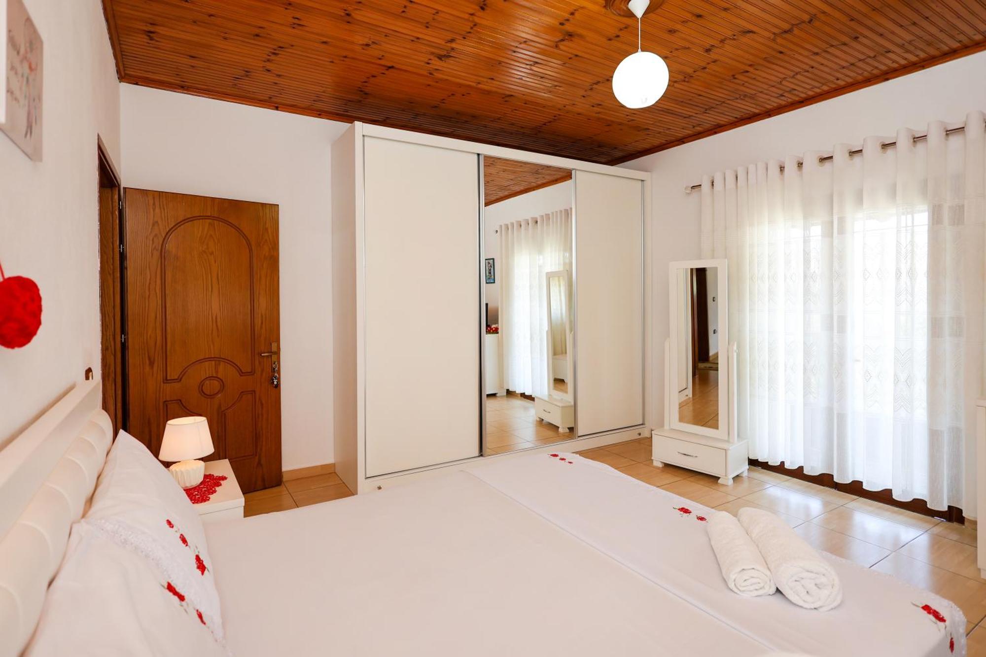 Villa Kevin Berat Exterior foto