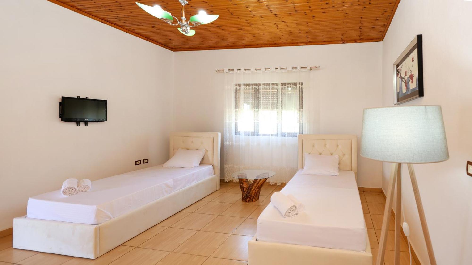 Villa Kevin Berat Exterior foto